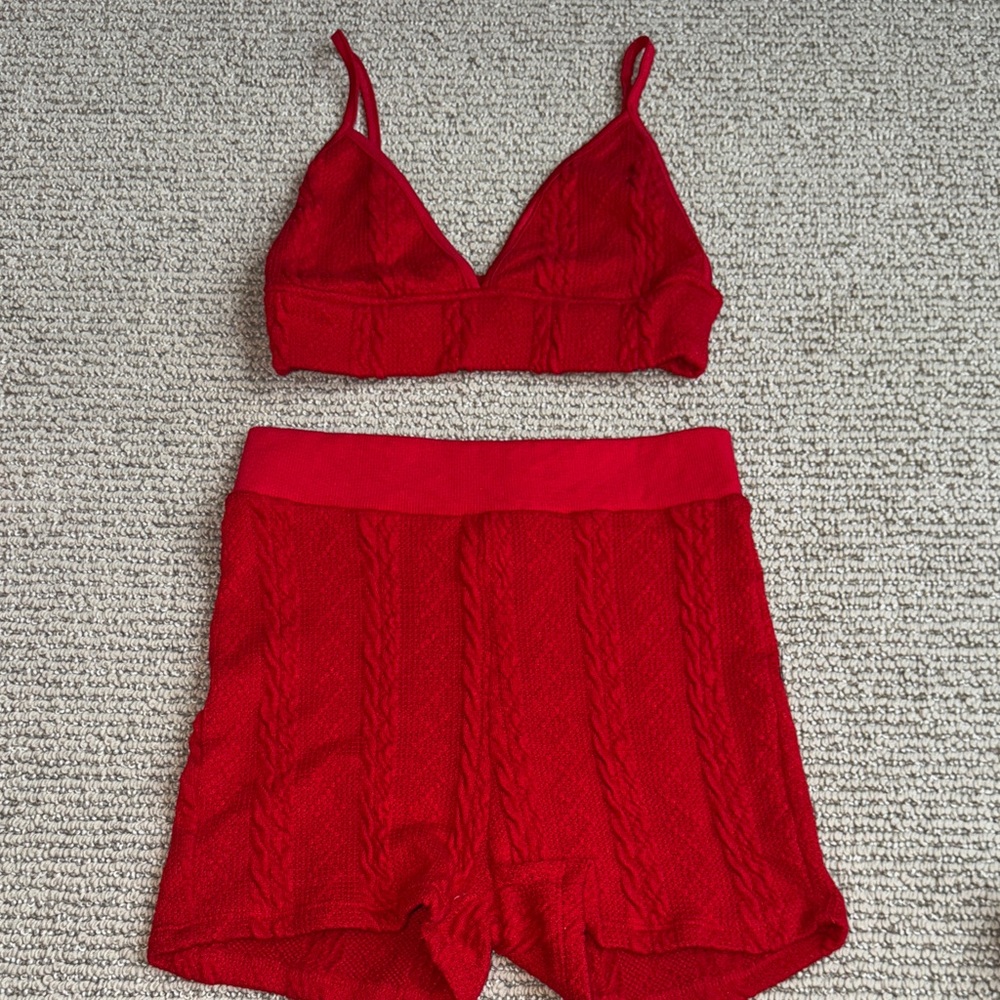 Red Women's 2 Piece Sweater Set Small